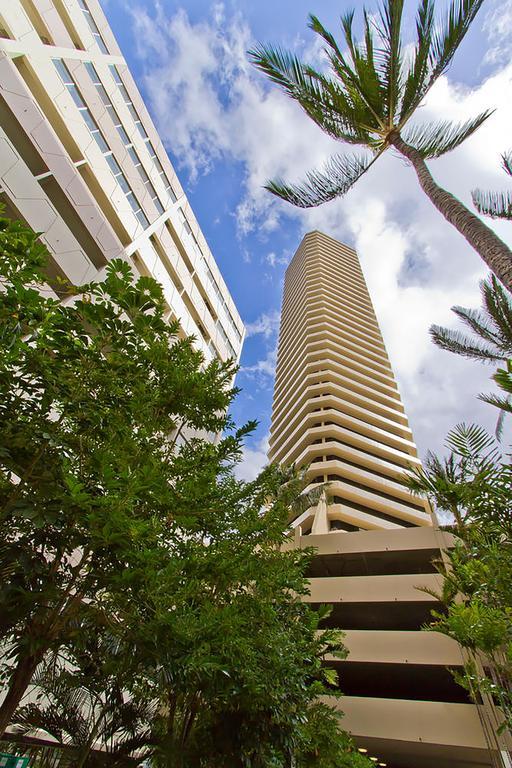 Marina Tower Waikiki Aparthotel Honolulu Exterior photo