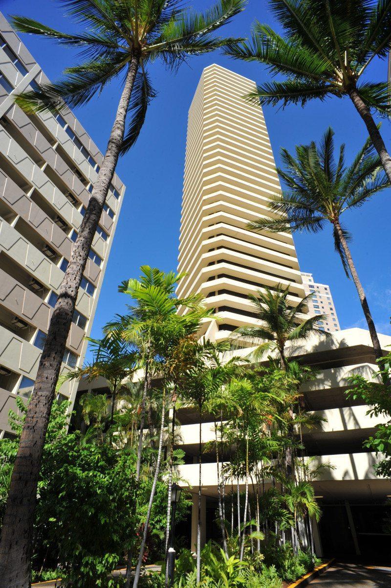 Marina Tower Waikiki Aparthotel Honolulu Exterior photo